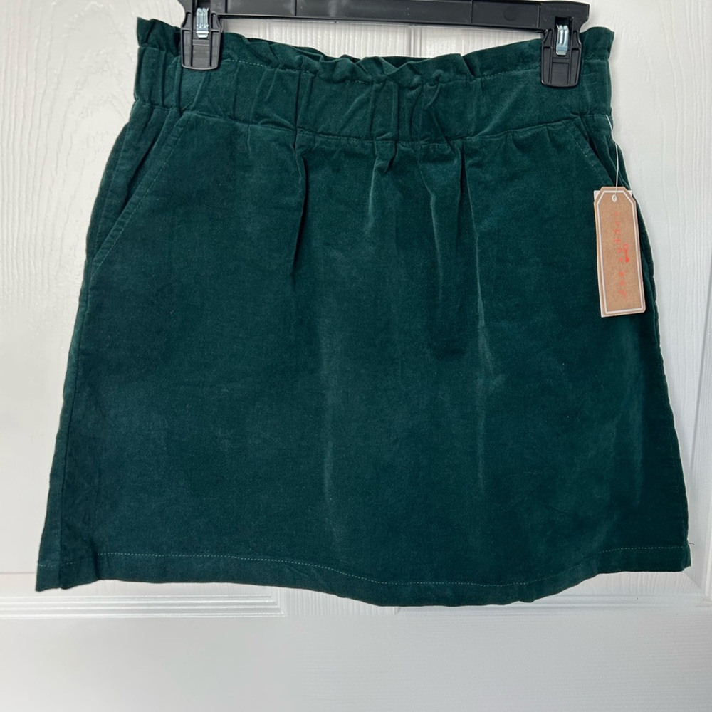 Copper Key Green/Emerald Pleated Suede Skirt Size M NWT
